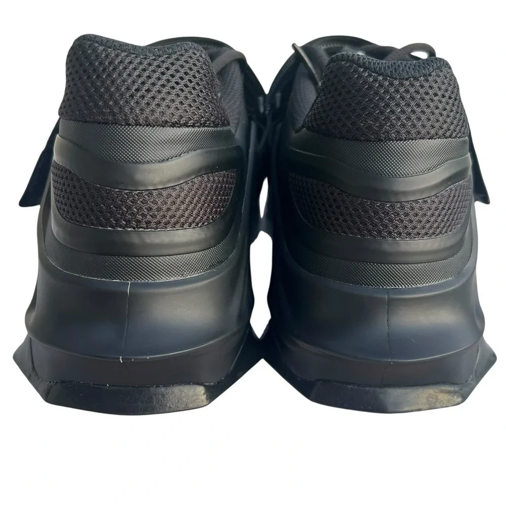 Nike savaleos black